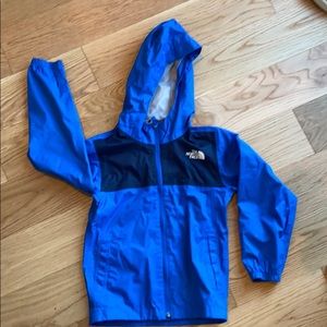 Size XS (6) The North Face wind breaker/rain coat